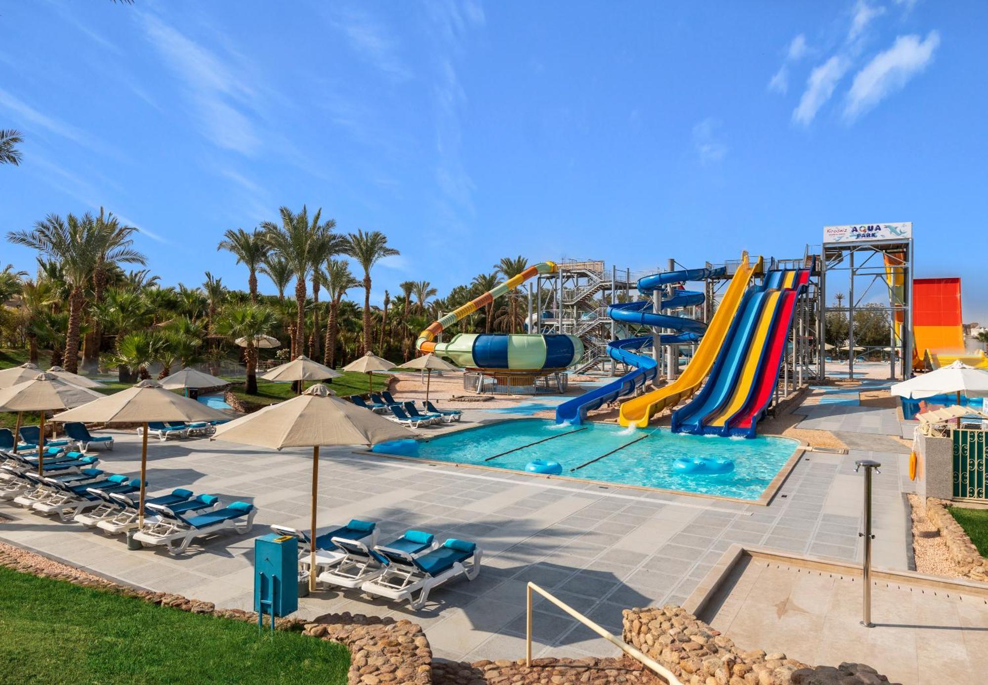 Xperience Kiroseiz Aquapark Premier-Naama Bay Hotel Шарм ел-Шейх Екстериор снимка Aqua Park at Hilton Sharm El Sheikh Resort